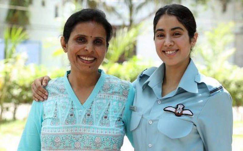 Gunjan Saxena: The Kargil Girl | Song - Bharat Ki Beti